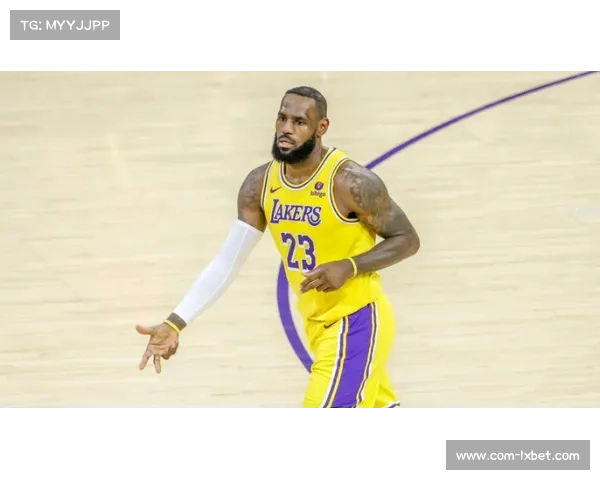 浓眉戴维斯轻微腹股沟拉伤,若再缺阵两场将失去评奖资格 浓眉戴维斯轻微腹股沟拉伤,若再缺阵两场将失去评奖资格